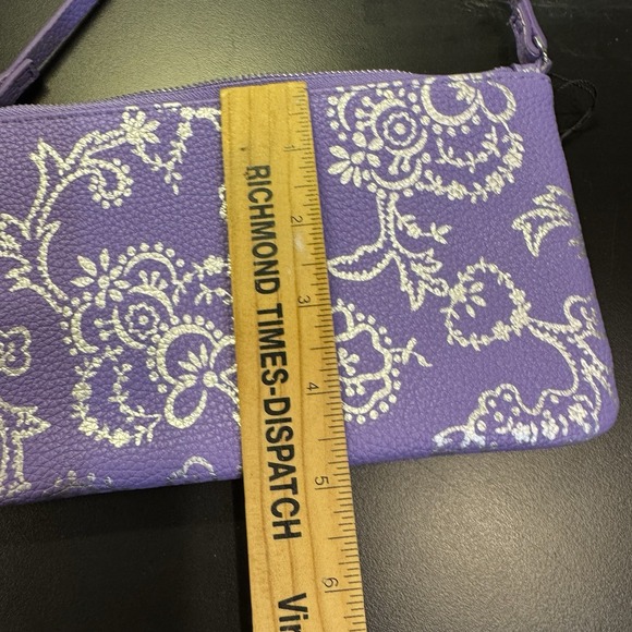 Vera Bradley Vegan Leather Essential Zip Wristlet Purple Paisley NEW - Picture 7 of 7
